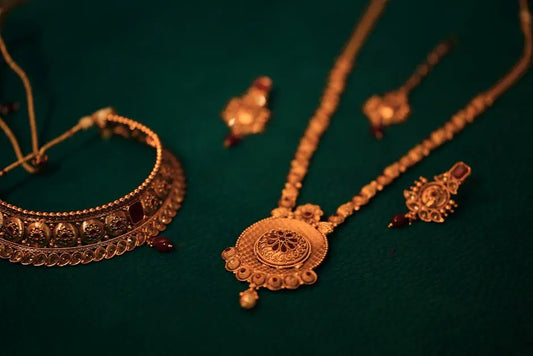 The Timeless Appeal of a Gold Necklace: A Symbol of Elegance