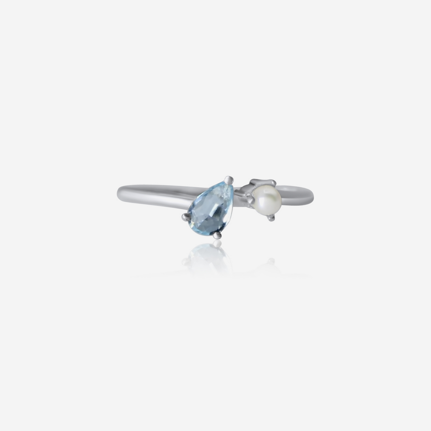 Aquamarine and Akoya pearl ring in 14K white gold – Made by Petit Jewelry