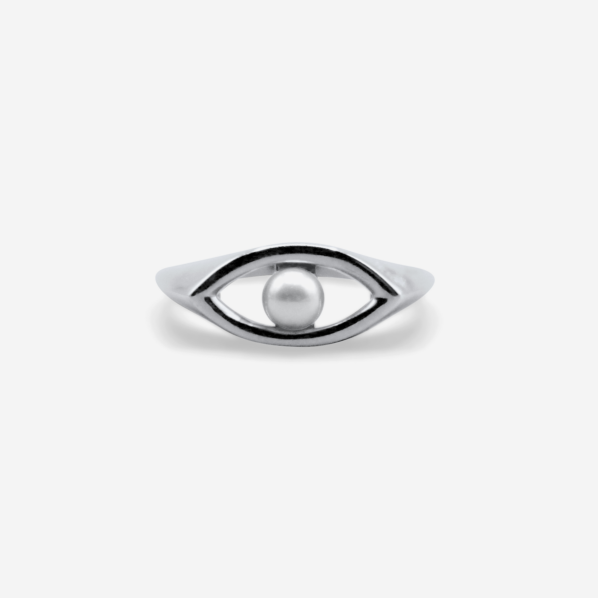 Eye motif ring with Akoya pearl in 18K white gold – Made by Petit Jewelry