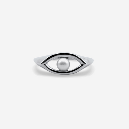 Eye motif ring with Akoya pearl in 18K white gold – Made by Petit Jewelry