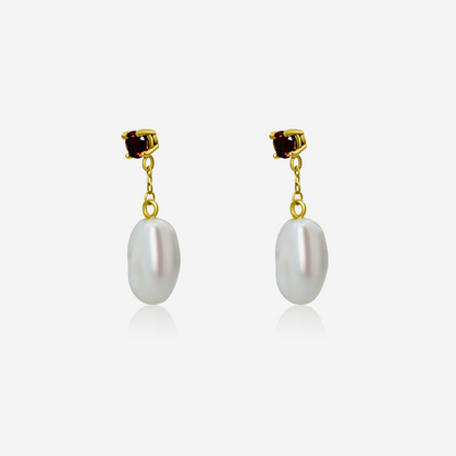 Garnet and freshwater pearl drop earrings in 14K yellow gold – Made by Petit Jewelry