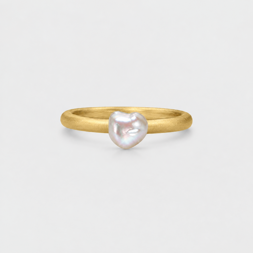 Keshi pearl ring in 14K yellow gold – Made by Petit Jewelry