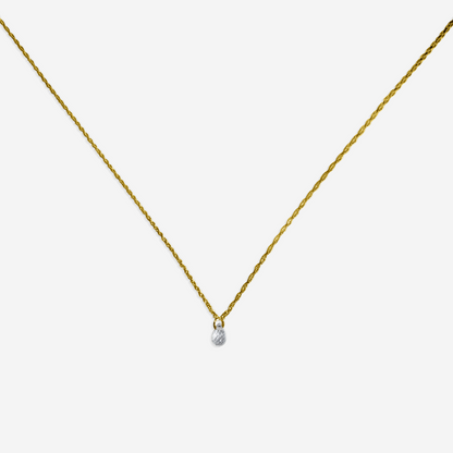 Rose quartz drop pendant necklace in 14K yellow gold – Made by Petit Jewelry