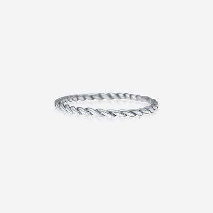 Twisted band ring in 14K white gold – Made by Petit Jewelry