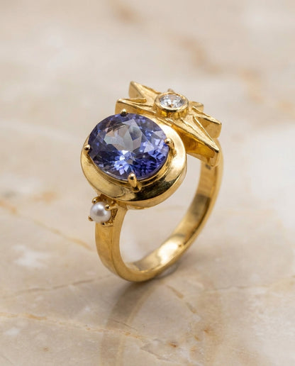 Geometric Gold Ring | Modern Fine Jewelry